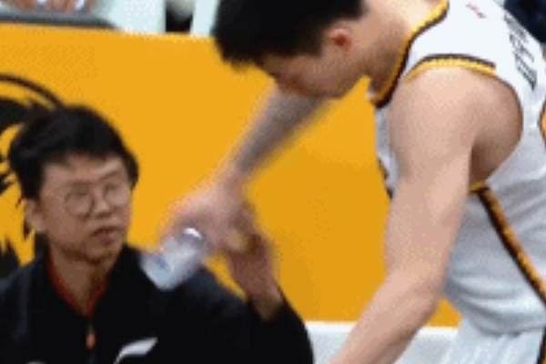  廣廈逆襲！遼寧男籃新賽季首戰(zhàn)失利遭遇慘敗