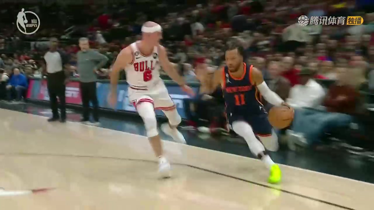 秀??！布倫森腳踝終結(jié)將卡魯索晃倒坐地！再三分殺死比賽（布倫森集錦）